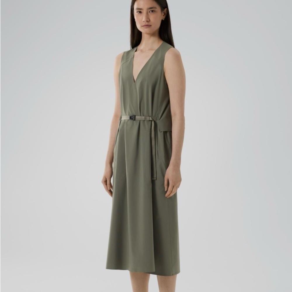 NWT Arc'teryx Veilance Olive Green Midi Dress Small